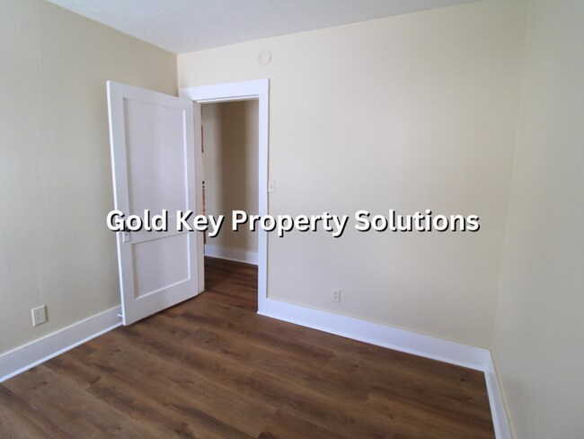 Building Photo - 124-126 E. 21ST