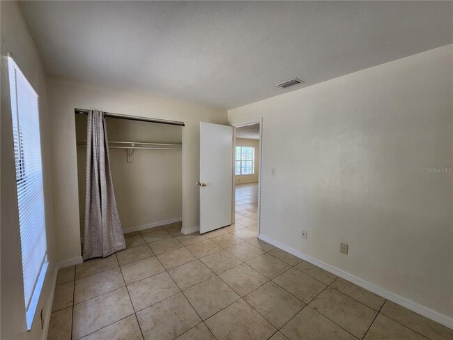 Building Photo - 6140 NW 26th St