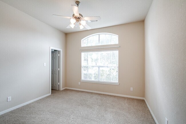 Building Photo - 9706 Parsonsfield Ln