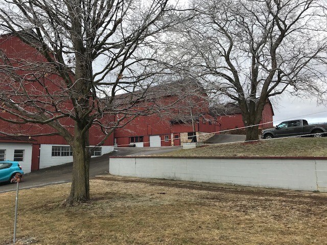 Building Photo - 155 King Rd