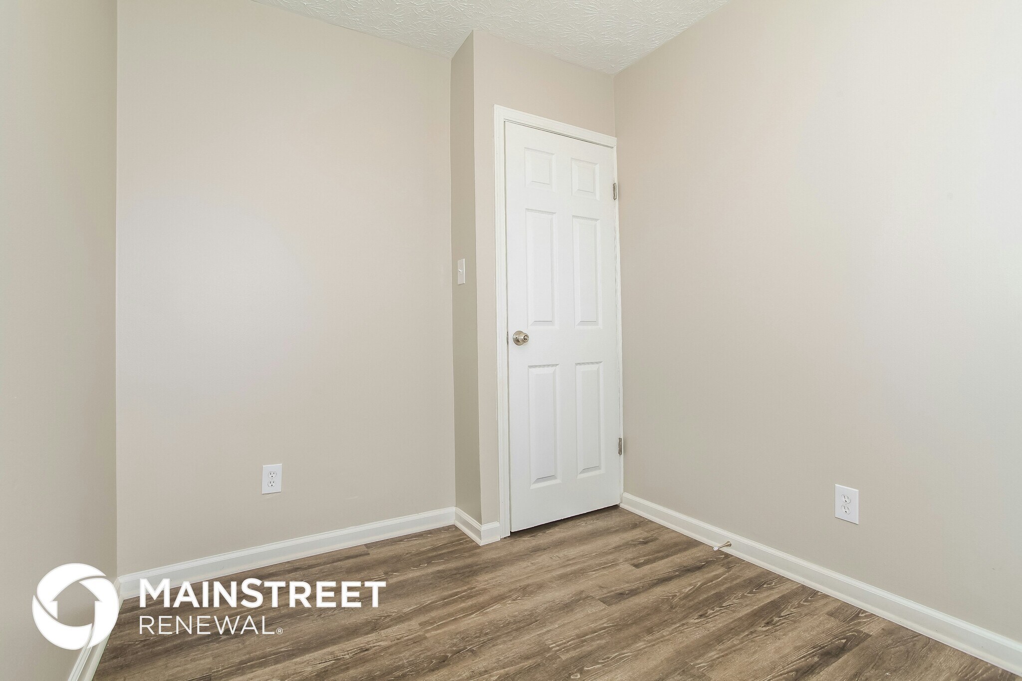 Building Photo - 225 Gladys Rd