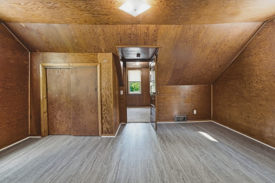 Building Photo - 2877 Pickle Rd