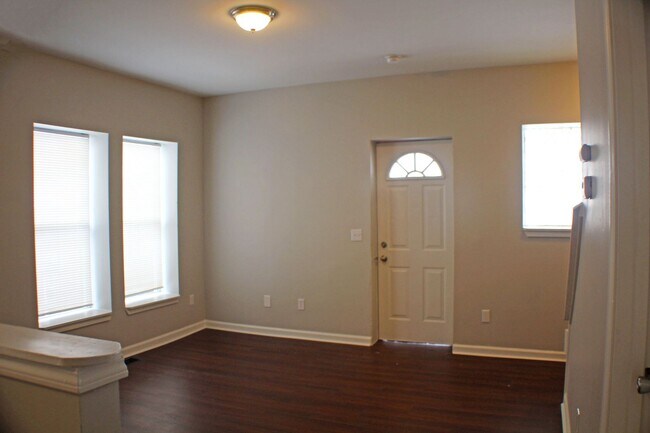 Building Photo - The Moore Townhouses