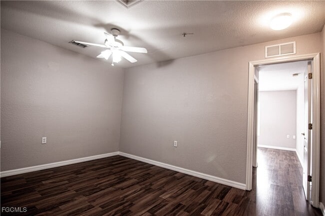 Building Photo - 12020 Rain Brook Ave