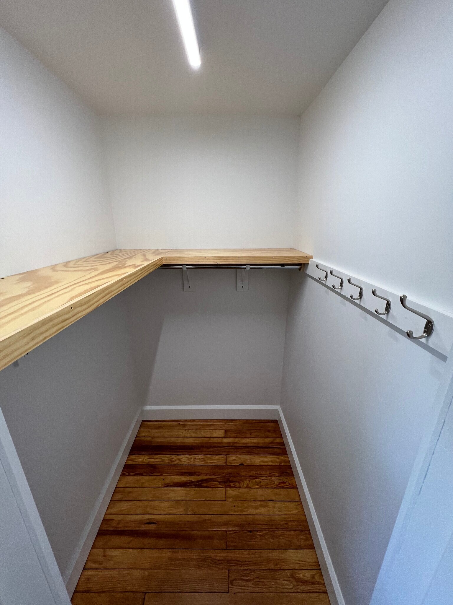 Building Photo - 549 S Lincoln St