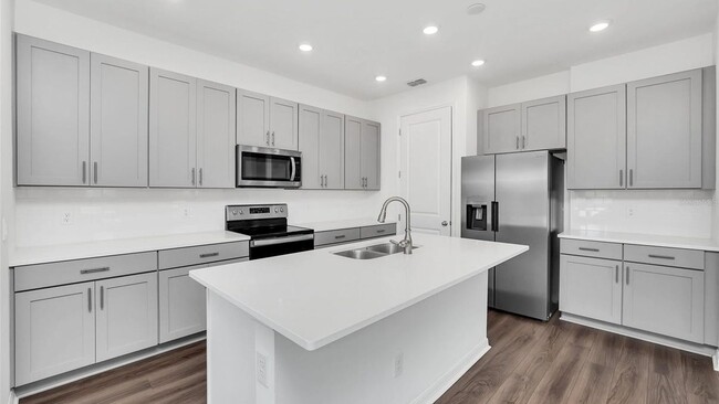 Building Photo - 1640 Sanibel Dr