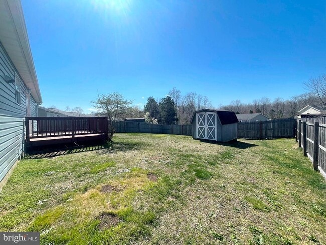 Building Photo - 813 Yardley Dr