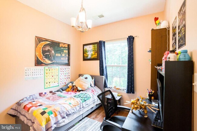 Building Photo - 7855 Port Capital Dr