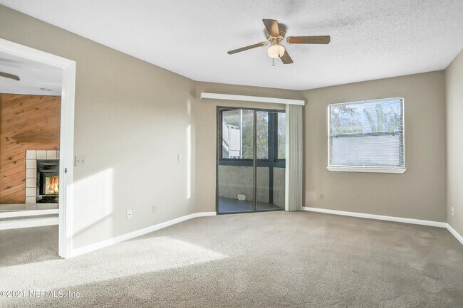 Building Photo - 5615 San Juan Ave