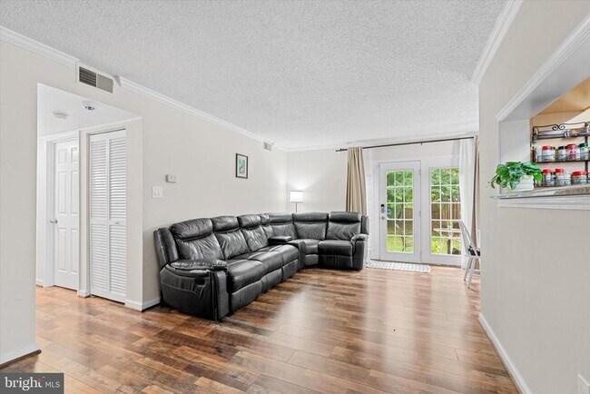Building Photo - 15500 Horseshoe Ln