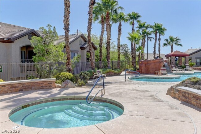 Building Photo - 8250 N Grand Canyon Dr