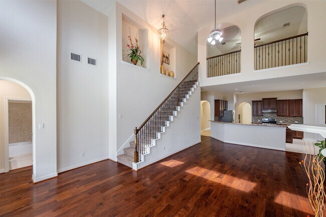 Building Photo - 5214 Lotus Canyon Ct