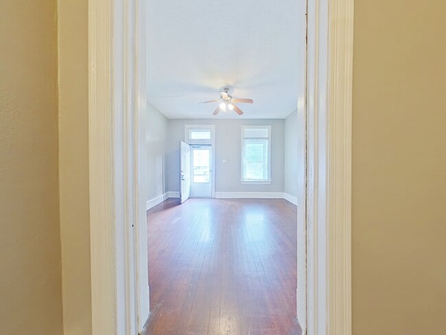 Building Photo - 2711 Keokuk St