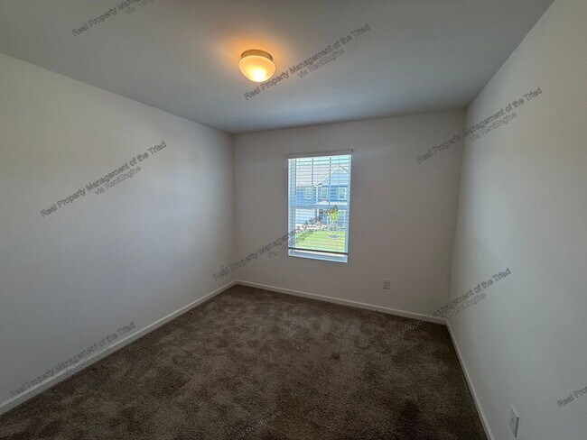 Building Photo - 5116 Reedy Creek Farm Cir