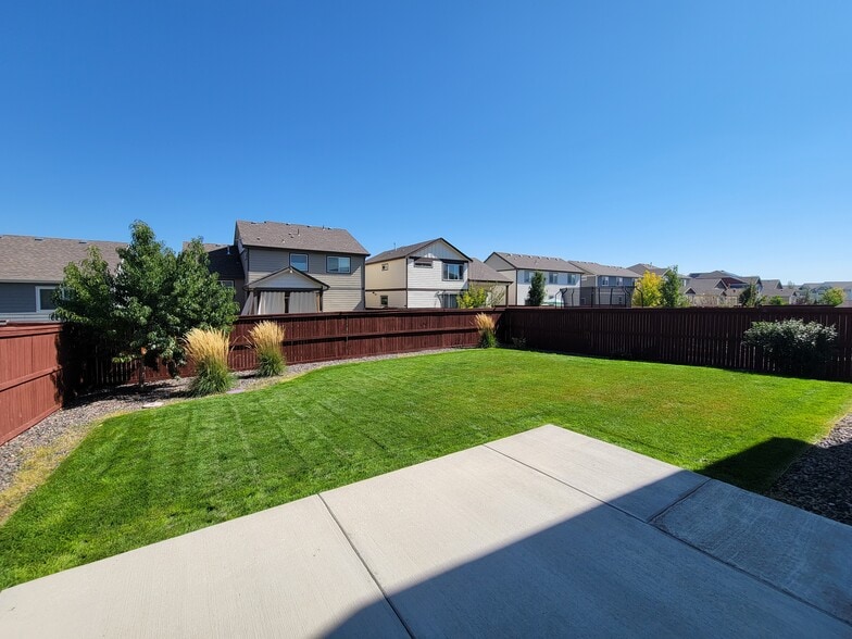 Building Photo - 2067 Moon Rise Dr