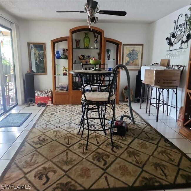 Building Photo - 4619 Chippendale Dr