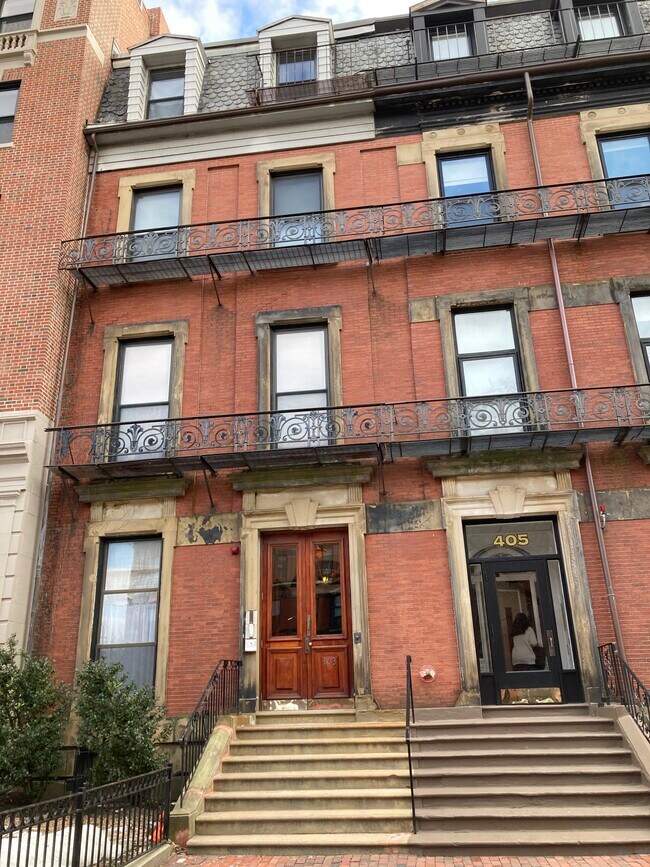 Street View - 403 Beacon St