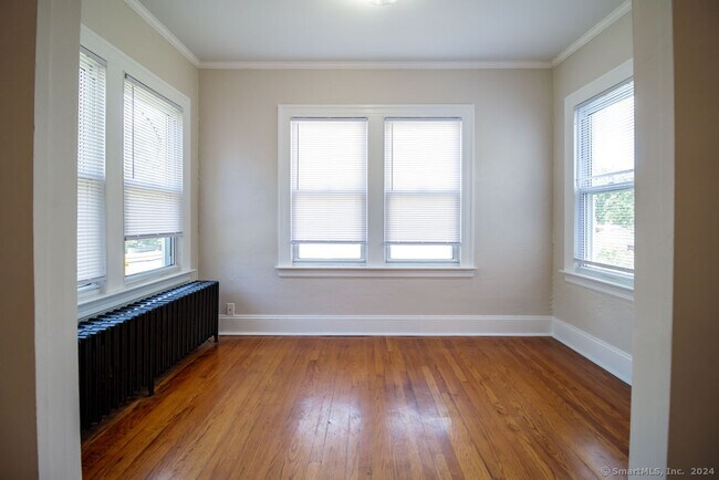 Building Photo - 1175 New Britain Ave