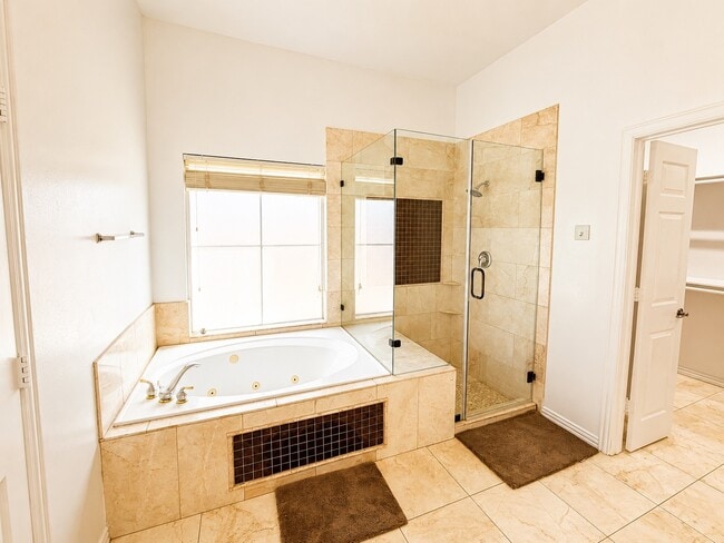 Building Photo - 5507 Cranston Ct