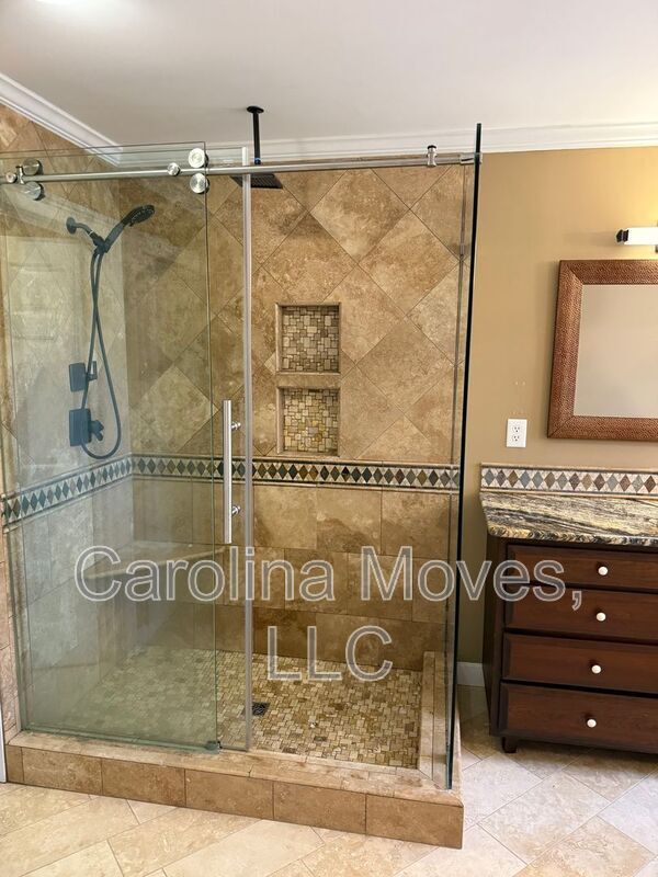 Building Photo - 113 Tupelo Dr