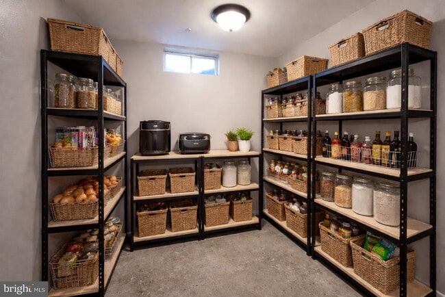 Building Photo - 10108 Oklahoma Ct