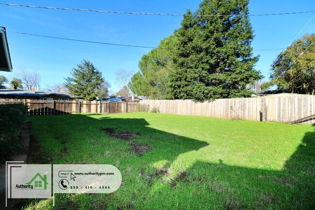 Building Photo - 2042 Neptune Terrace