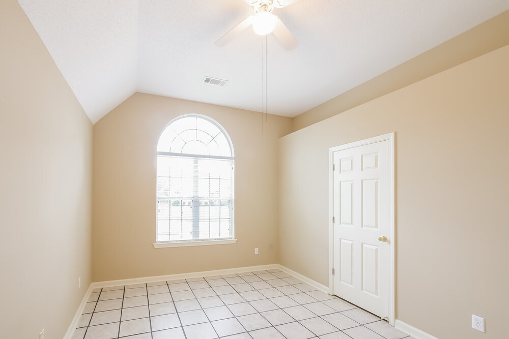 Building Photo - 6658 Raner Cove