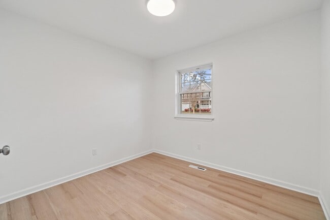 Building Photo - 771 Stevenson Rd