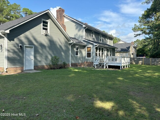 Building Photo - 911 Pine Valley Rd