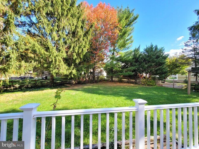 Building Photo - 6712 Grainary Ct