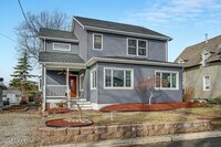 Building Photo - 309 Cooks Ln
