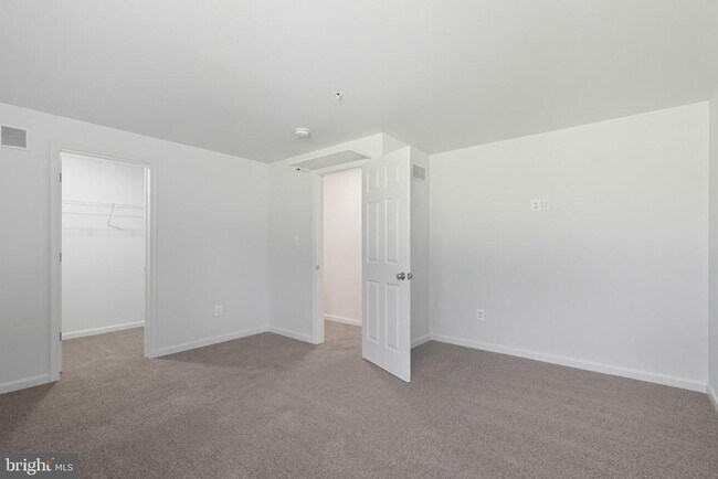 Building Photo - 1726 Willard Way