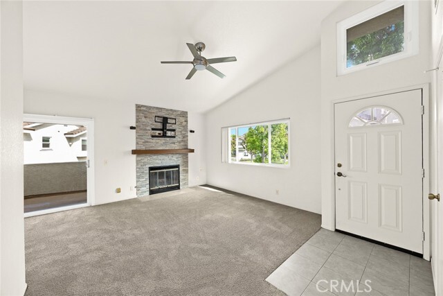Building Photo - 549 Springbrook N