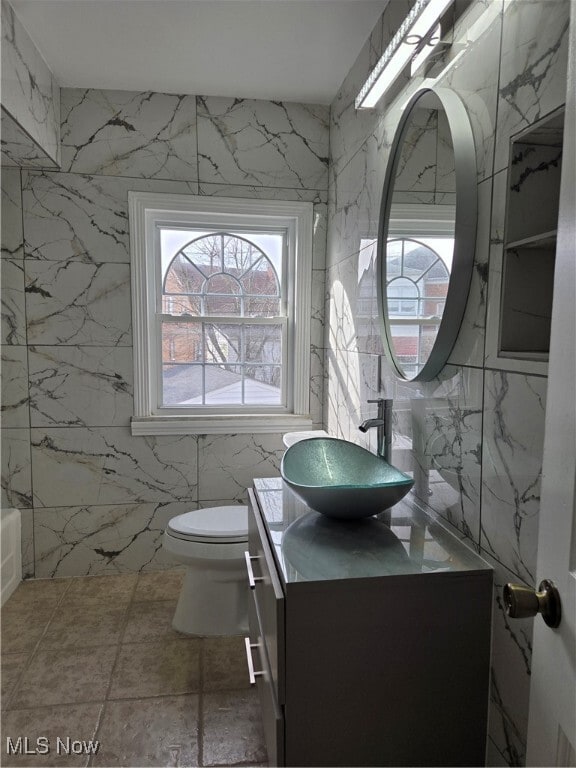 Building Photo - 3698 Washington Blvd