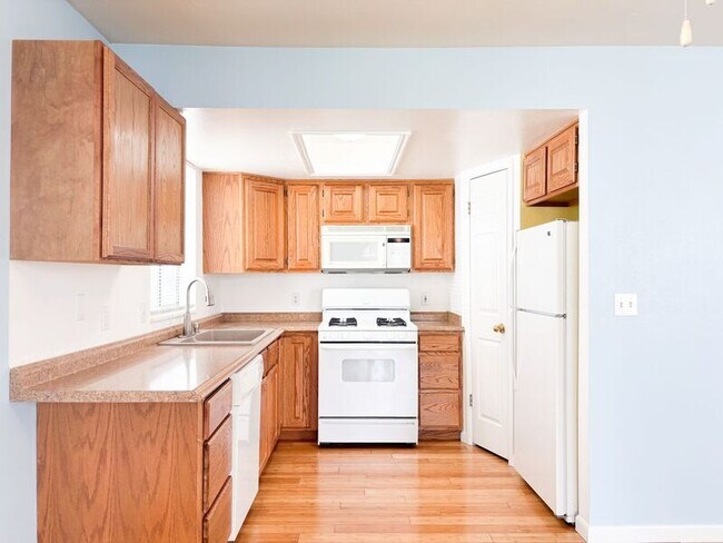 Building Photo - 481 N Orem Blvd
