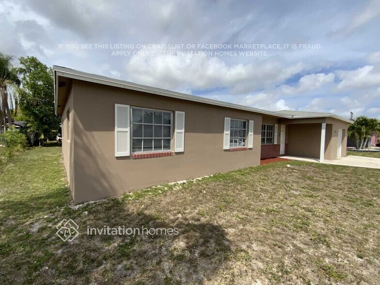 Building Photo - 11143 Mustang St