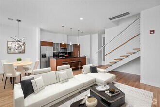 Building Photo - 5712 Winsome Ln