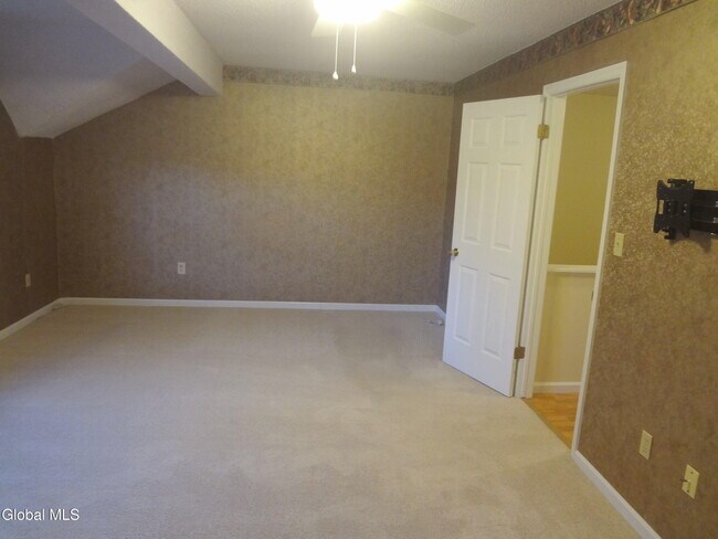 Building Photo - 4007 Chaucer Pl