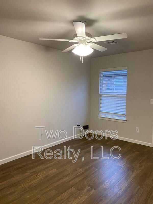 Building Photo - 11213 Northstar Dr