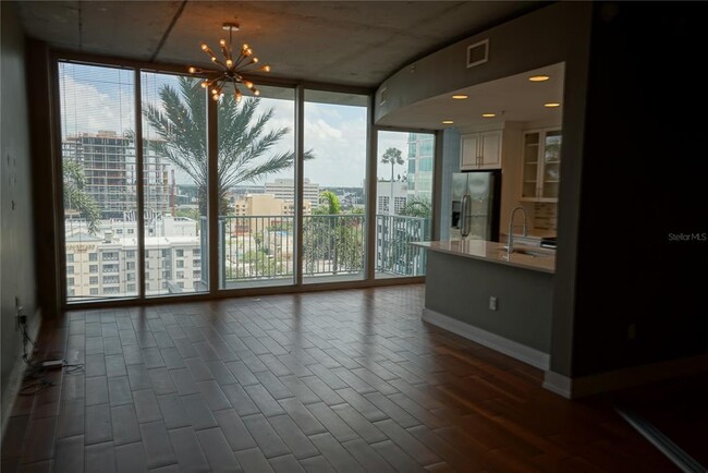 Building Photo - 777 N Ashley Dr