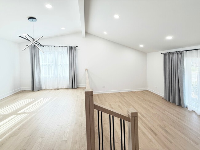 Building Photo - 3103 N Wilshire Ln