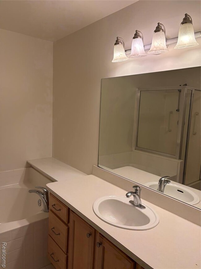 Building Photo - 28518 Carlton Way Dr