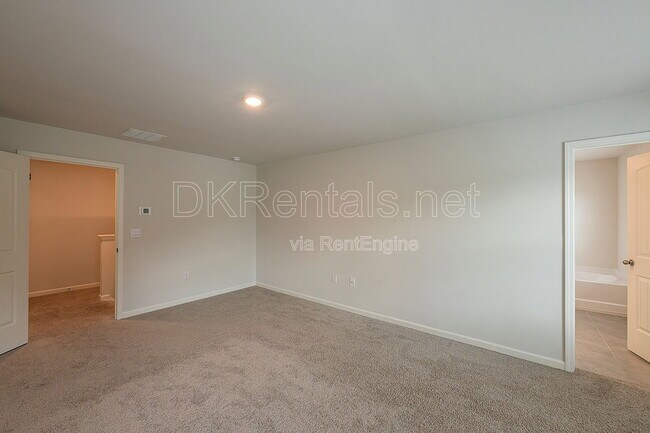 Building Photo - 3031 Greyton Dr