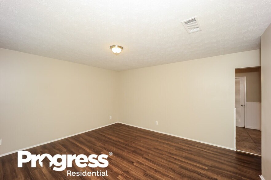 Building Photo - 6133 Fieldcrest Dr