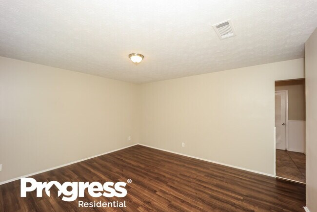 Building Photo - 6133 Fieldcrest Dr