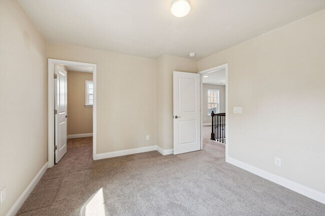 Building Photo - Sparkling clean 4 bedroom home in Spring H...