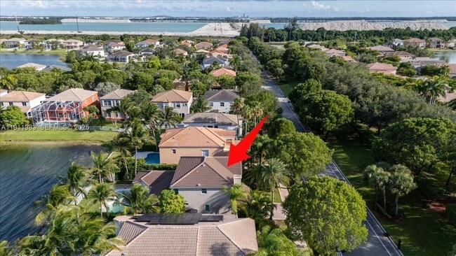 Building Photo - 5235 SW 171st Ave