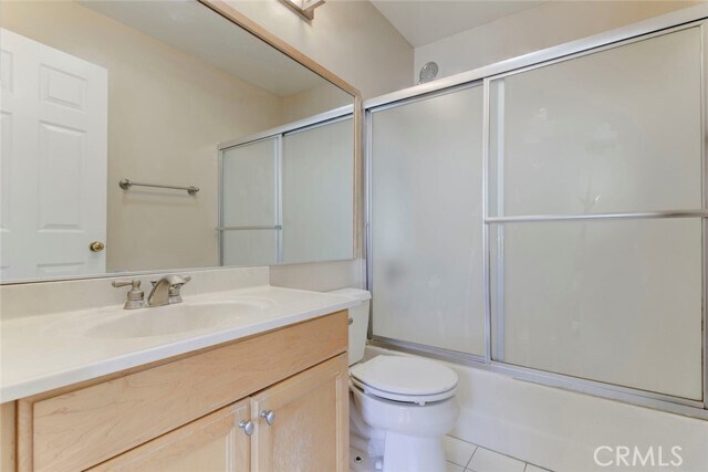 Building Photo - 635 E Angeleno Ave