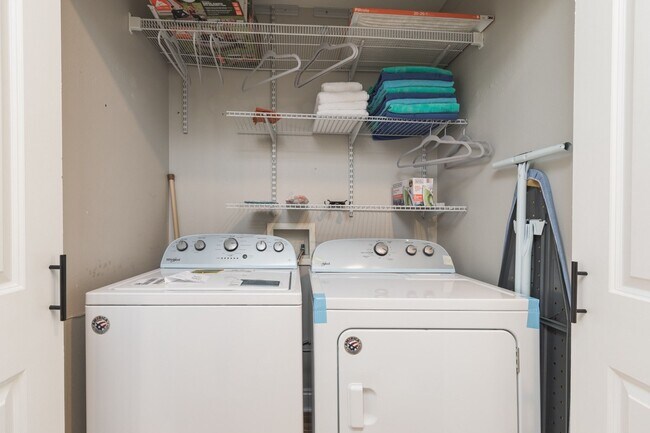 Building Photo - 2633 Bay Grove Rd