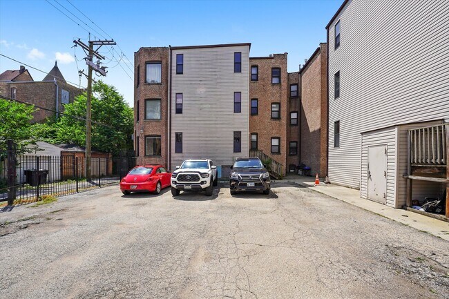 Building Photo - 348 E 41st St